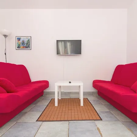 Apartment Seni *